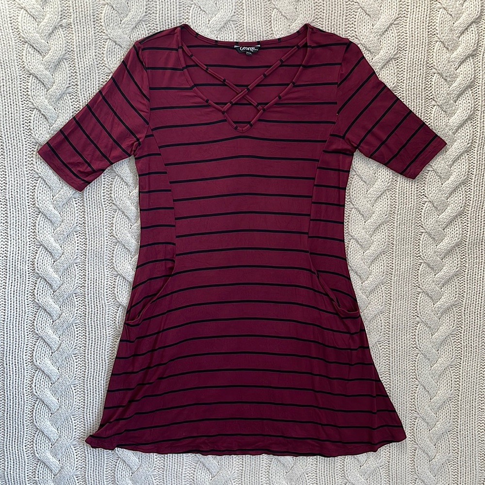 🌼2 for $20🌼 Burgundy Black Striped Criss Cross Front T-Shirt Dress w/ Pockets